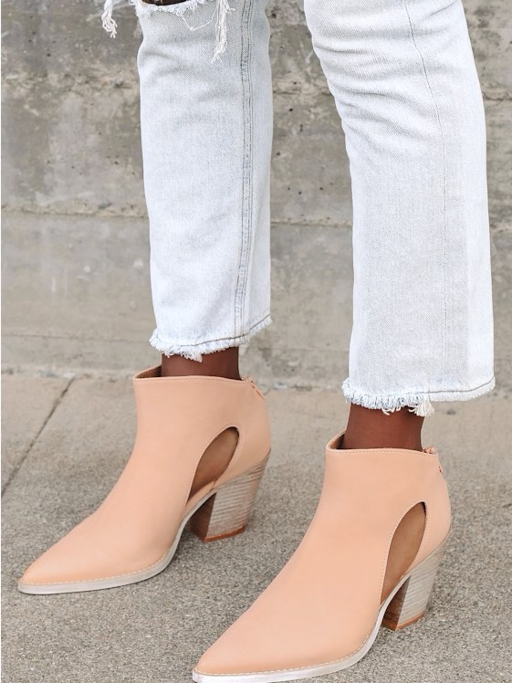 Free People Wilder Tan/Coral Pointed Toe Ankle Booties Size 39